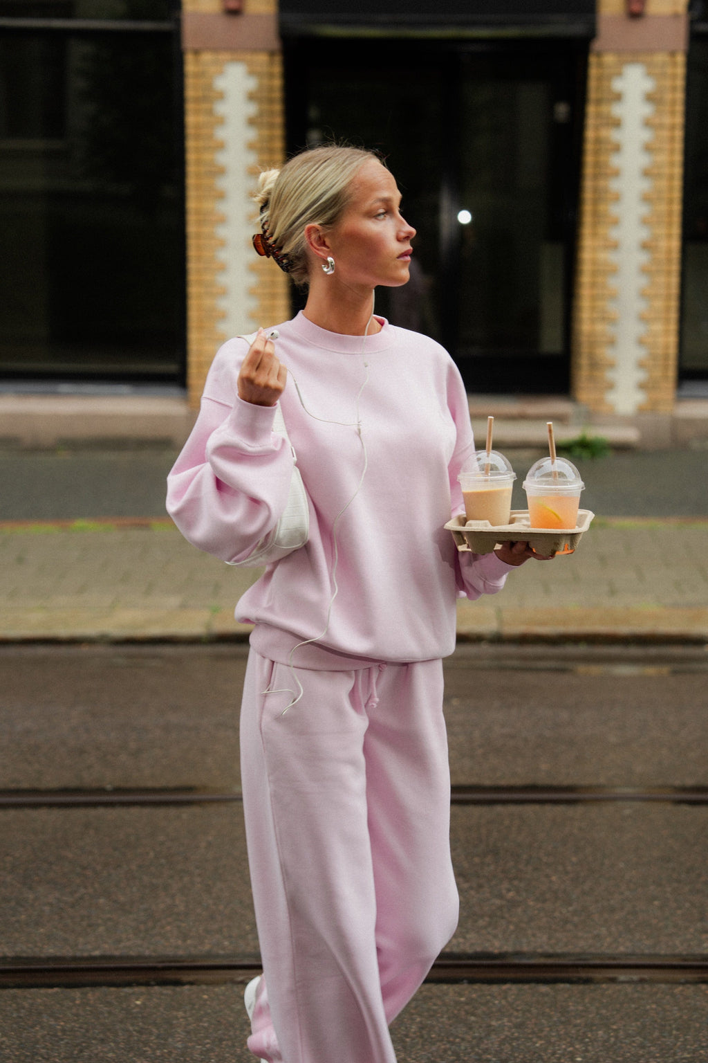 Ivorie Studio Bukse Studio Essential Wide Leg Sweatpant - Baby pink