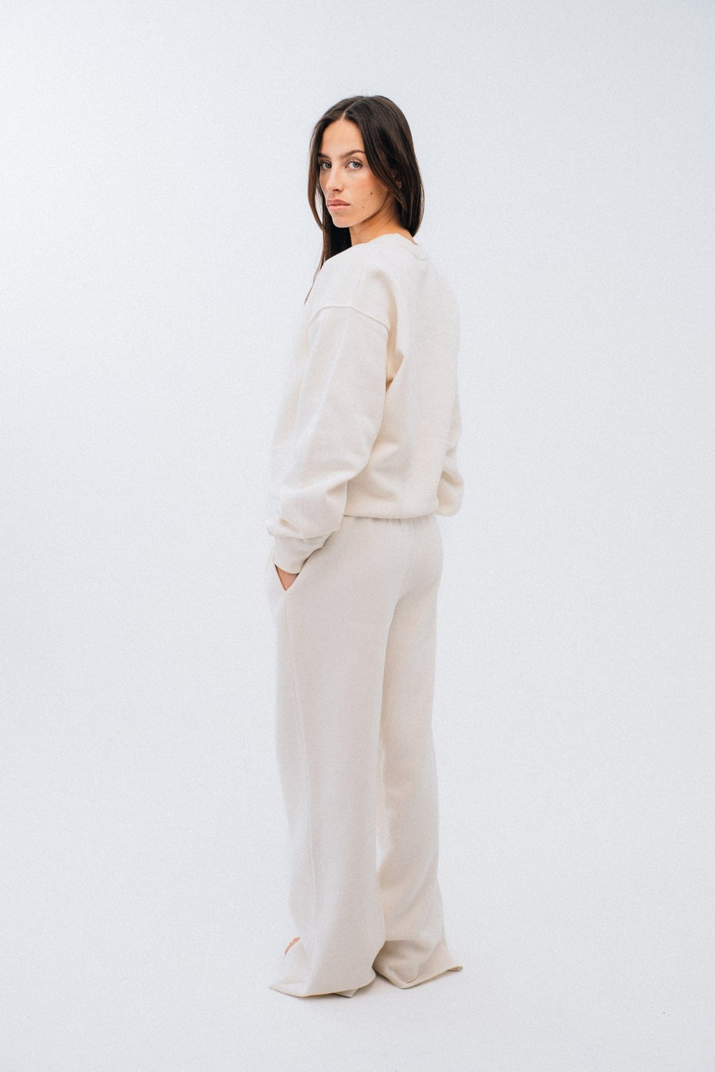 Ivorie Studio Bukse Studio Essential Wide Leg Sweatpant - Creme