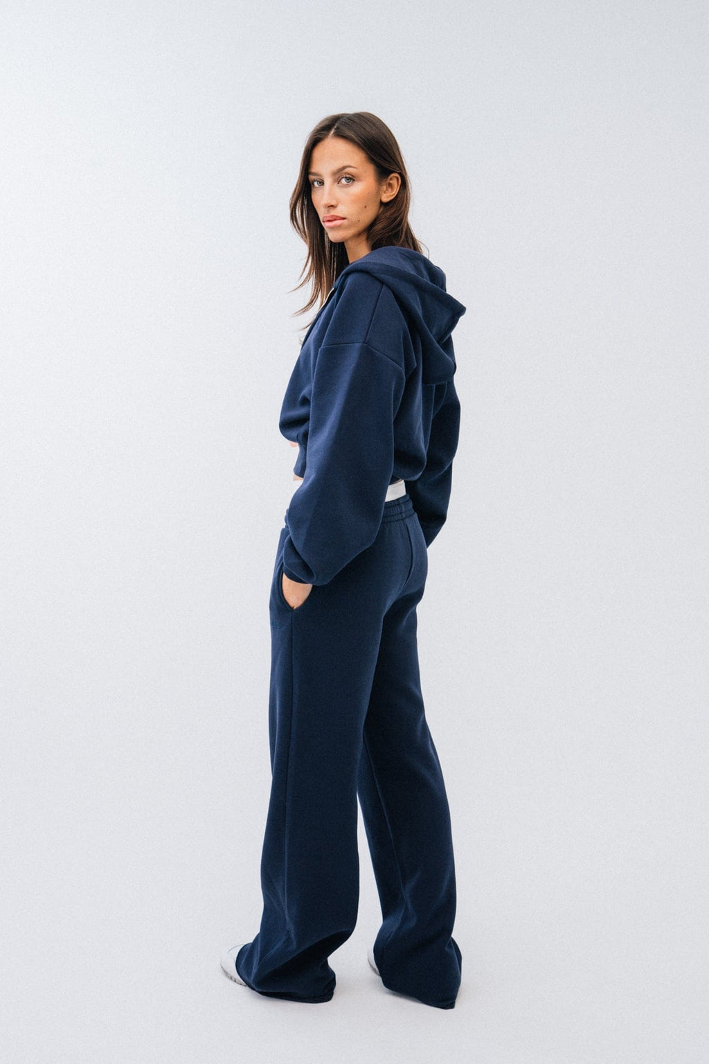 Ivorie Studio Bukse Studio Essential Wide Leg Sweatpant - Navy